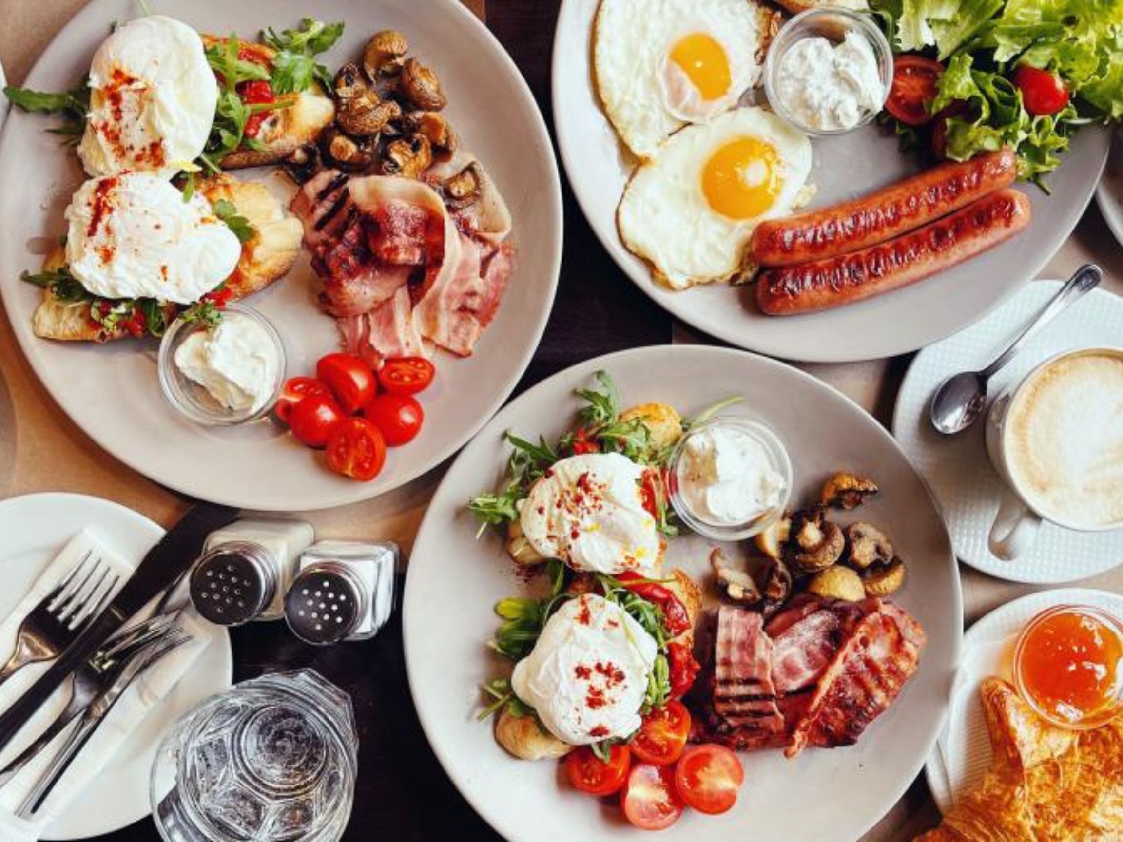 Sherbrooke se réveille avec style : les meilleurs brunchs en ville